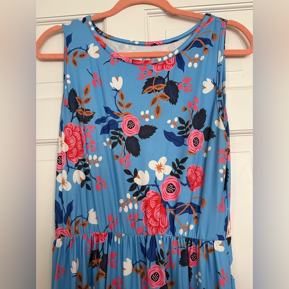 Vibrant women’s floral maxi dress